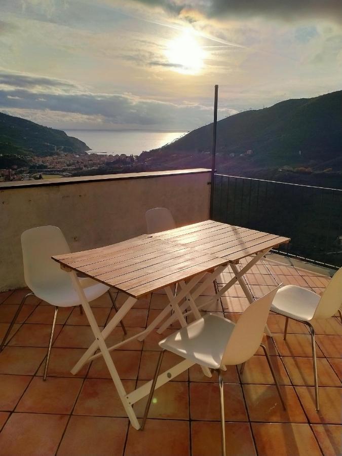 Trilocale In Dimora Tipica Apartment Montale  Ngoại thất bức ảnh