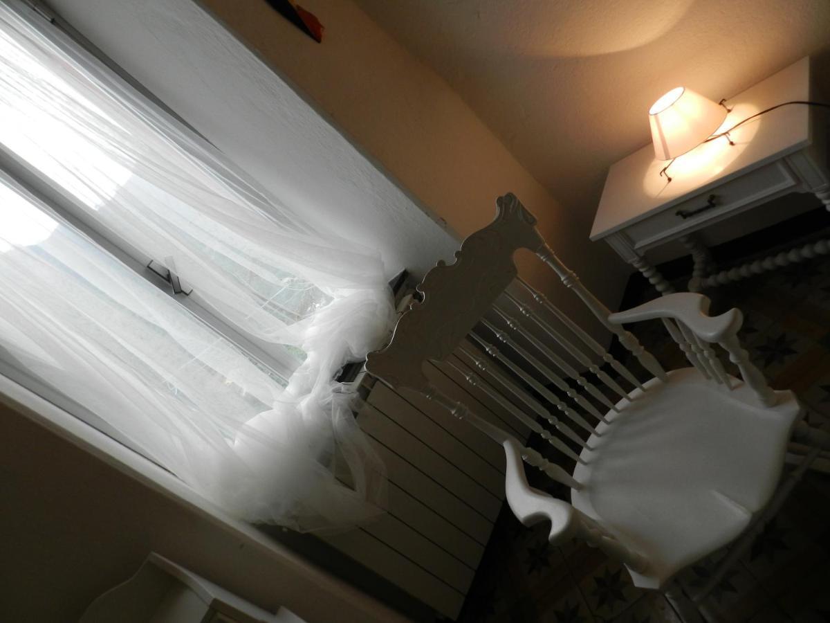 Trilocale In Dimora Tipica Apartment Montale  Ngoại thất bức ảnh